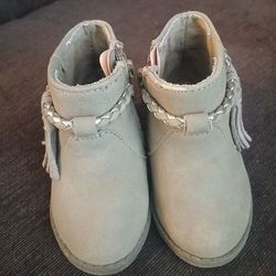 Toddler boots sz 3