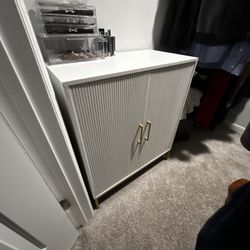 Versatile White Mini Bar - Gold Hardware 