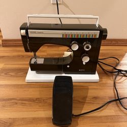 Viking Husqvarna 6440 Sewing Machine 
