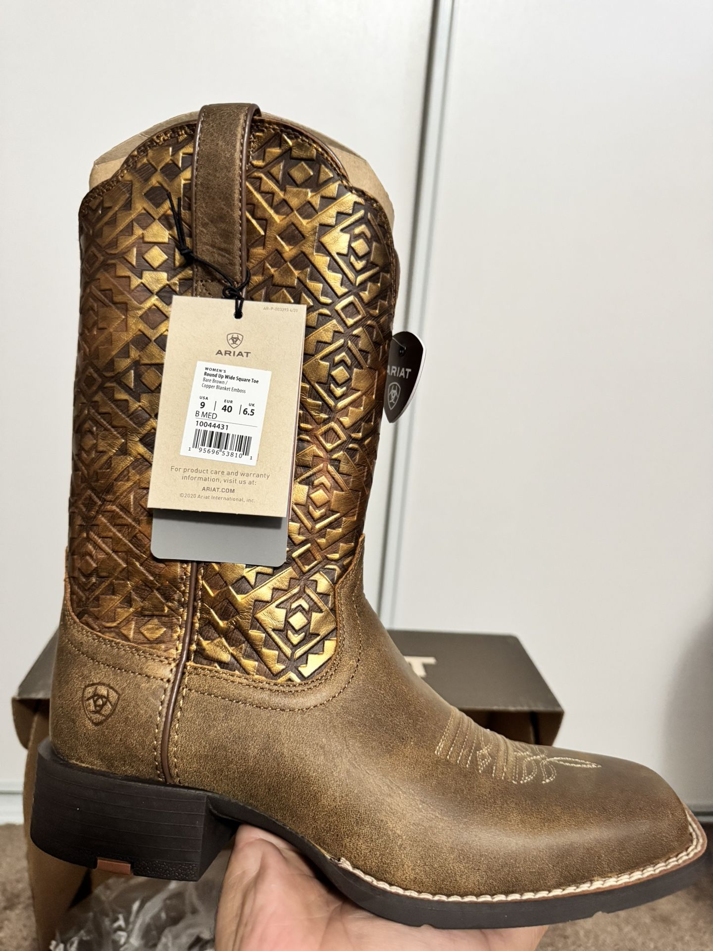 Women’s Ariat Boots Size 9 New With Tags