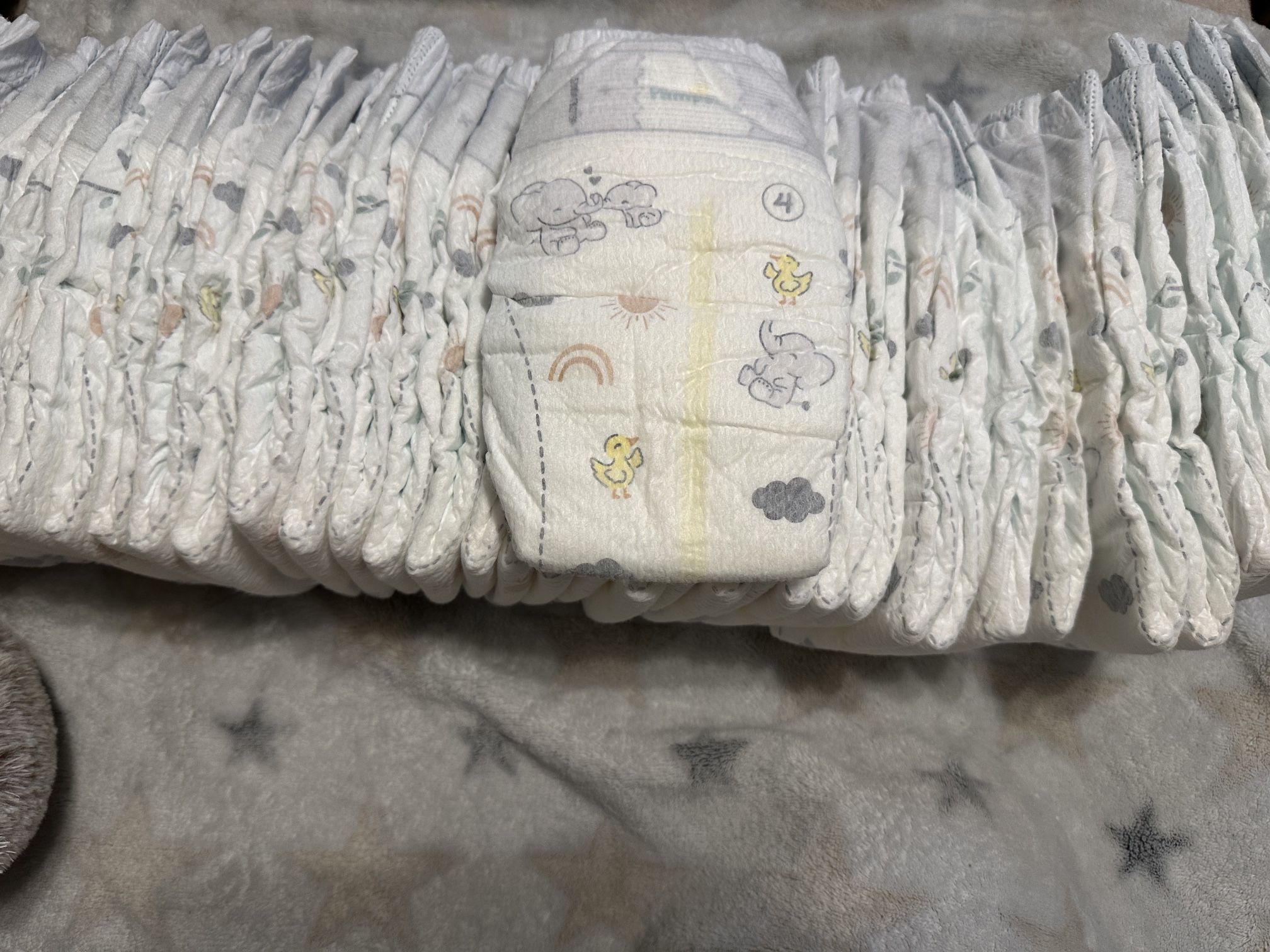 Pampers Size 4 - 37 Count
