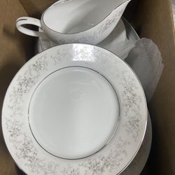 MCM Camelot  “Carousel 1315” Japanese Fine China SET