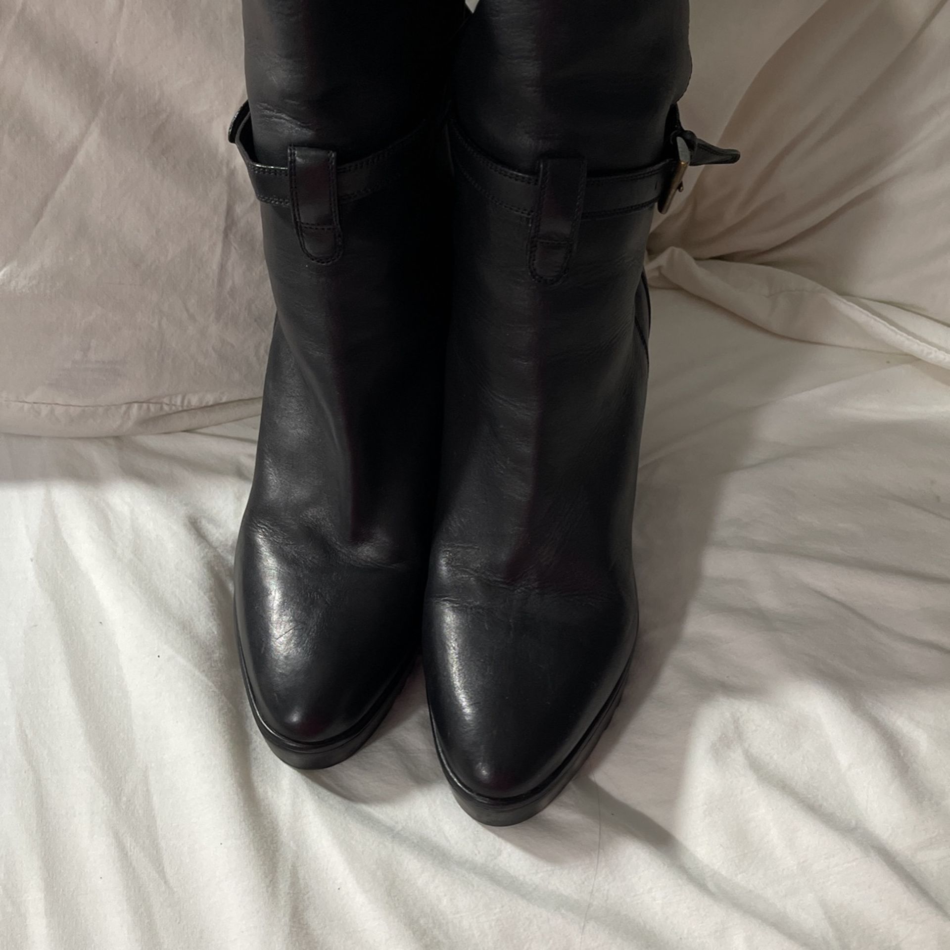 Chloe Black Leather Ankle Wedge Boots 37.5