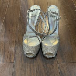 Stuart Weitzman Size 6.5 Gold Glitter Heels