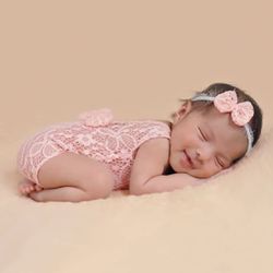 Newborn Girl Lace Bow Photography Prop with headband