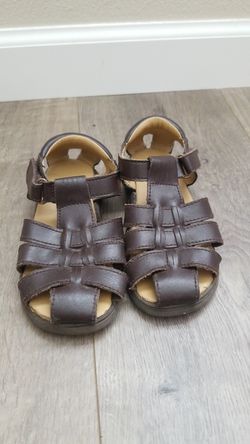 Boys sandles size 10