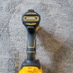 De Walt Atomic Impact Drill 