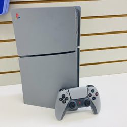 PlayStation 5 30th Anniversary Edition