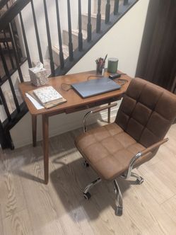 desk & chair