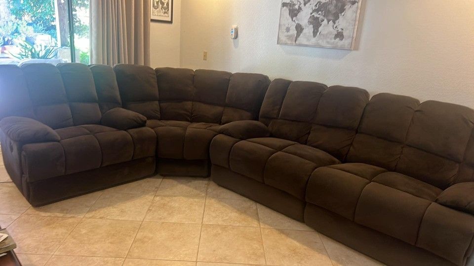 Sectional Sofa Comfortable Great Condition