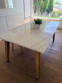 Dinning table