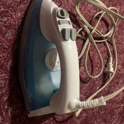 Rival Steam Iron 