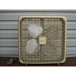 Vintage frigid Metal fan 