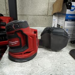 Milwuakee Random Orbital Sander