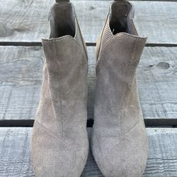Toms Women’s Kelsey Wedge Booties 