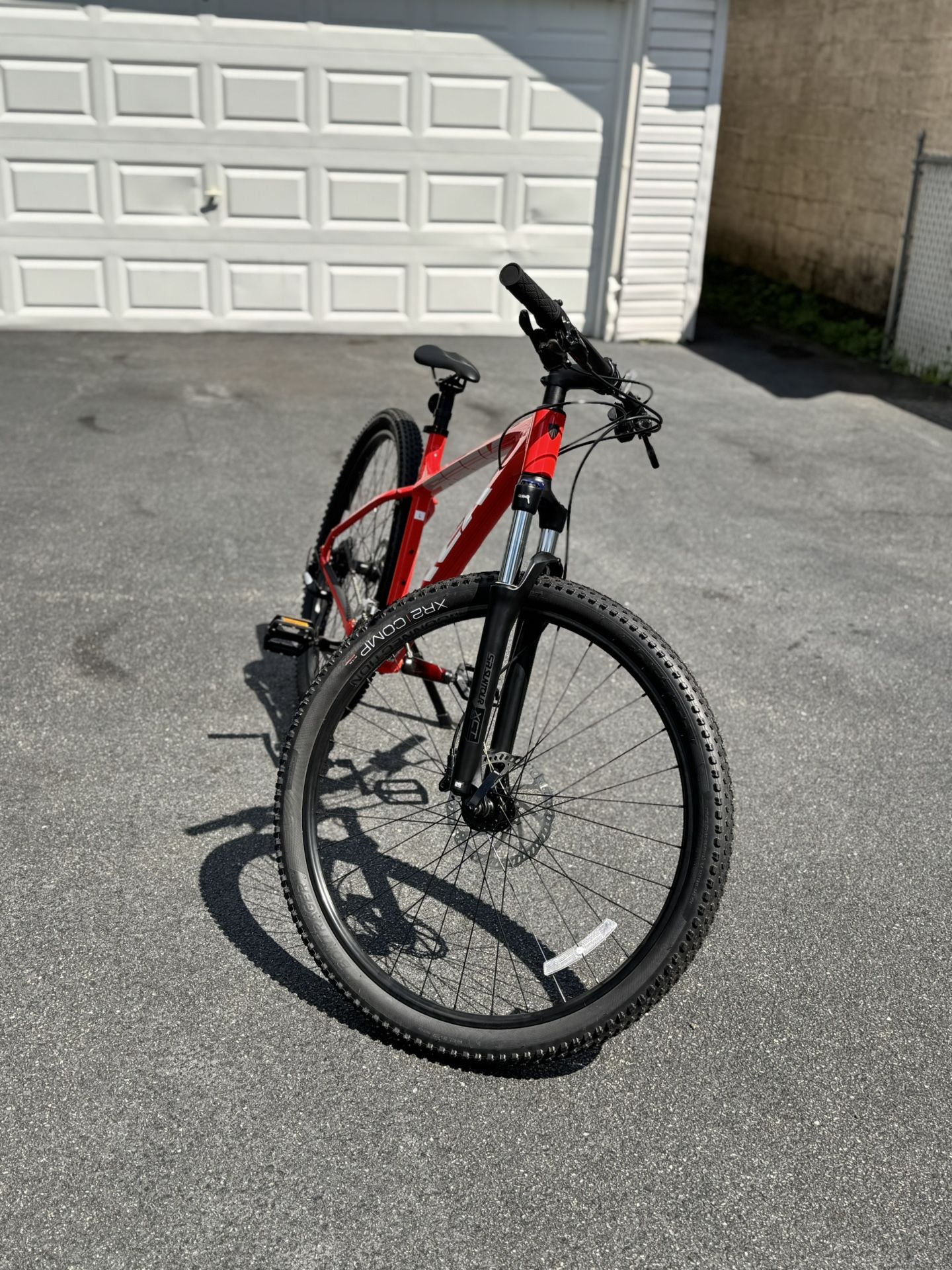 Trek Marlin 5 Size Large