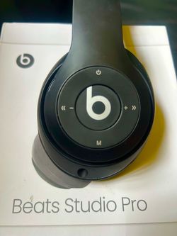 Beats Studio Pro
