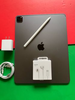 Apple IPad Pro 12.9” 5th Generation (M1 chip/ Face ID/2021) 128GB with pen, keyboard & Accessories