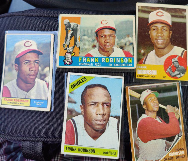 Frank Robinson vintage baseball card lot for Sale in Suffield, CT - OfferUp