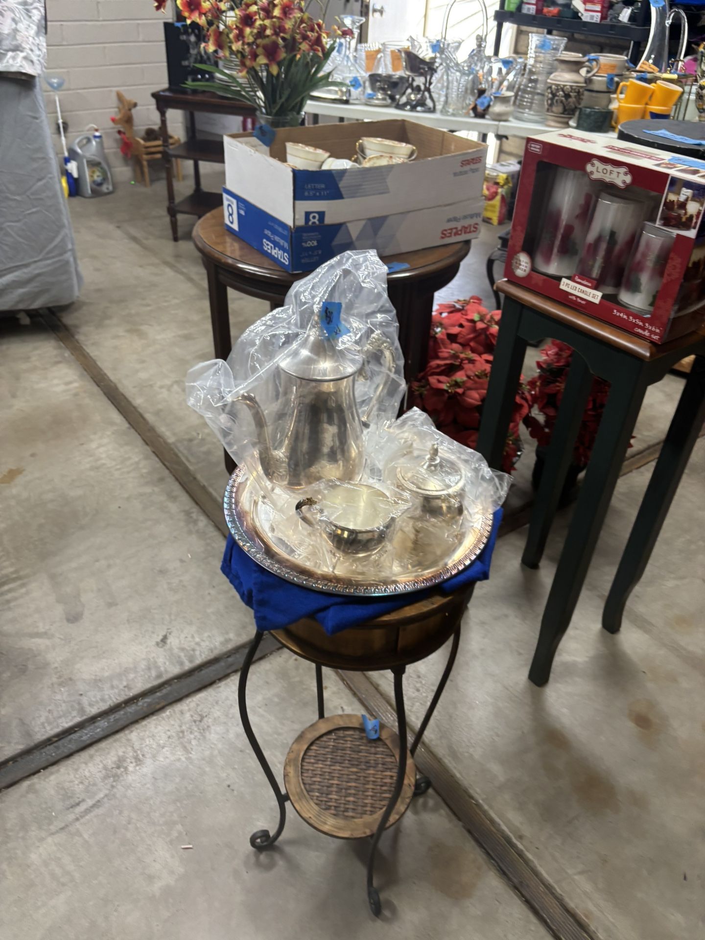 Estate/vintage/garage Sale