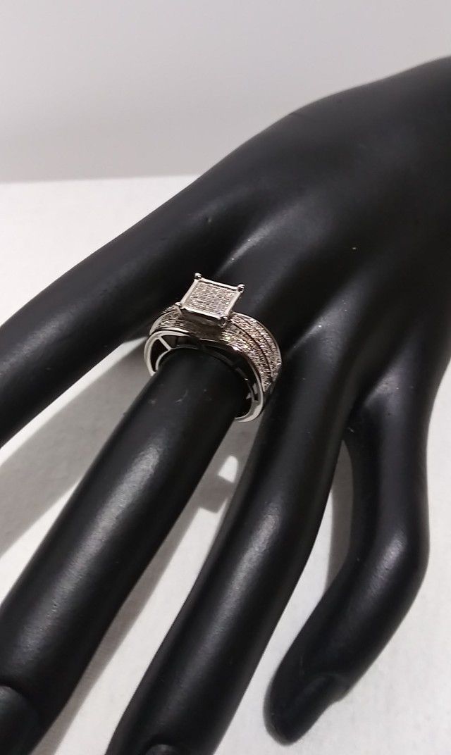 New Women's Elegant Lab Ring