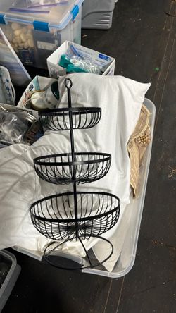 Large fruit basket. Perfect condition