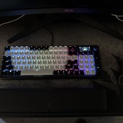 Corsair Vanguard 96 Keyboard