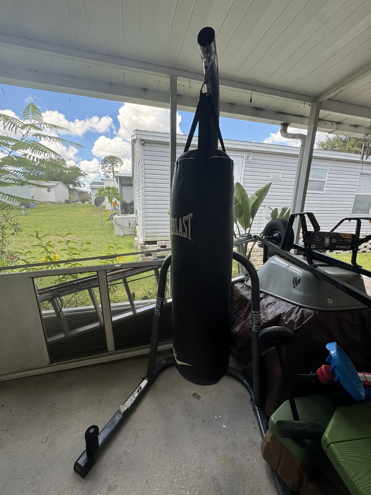 PUNCHING BAG AND STAND