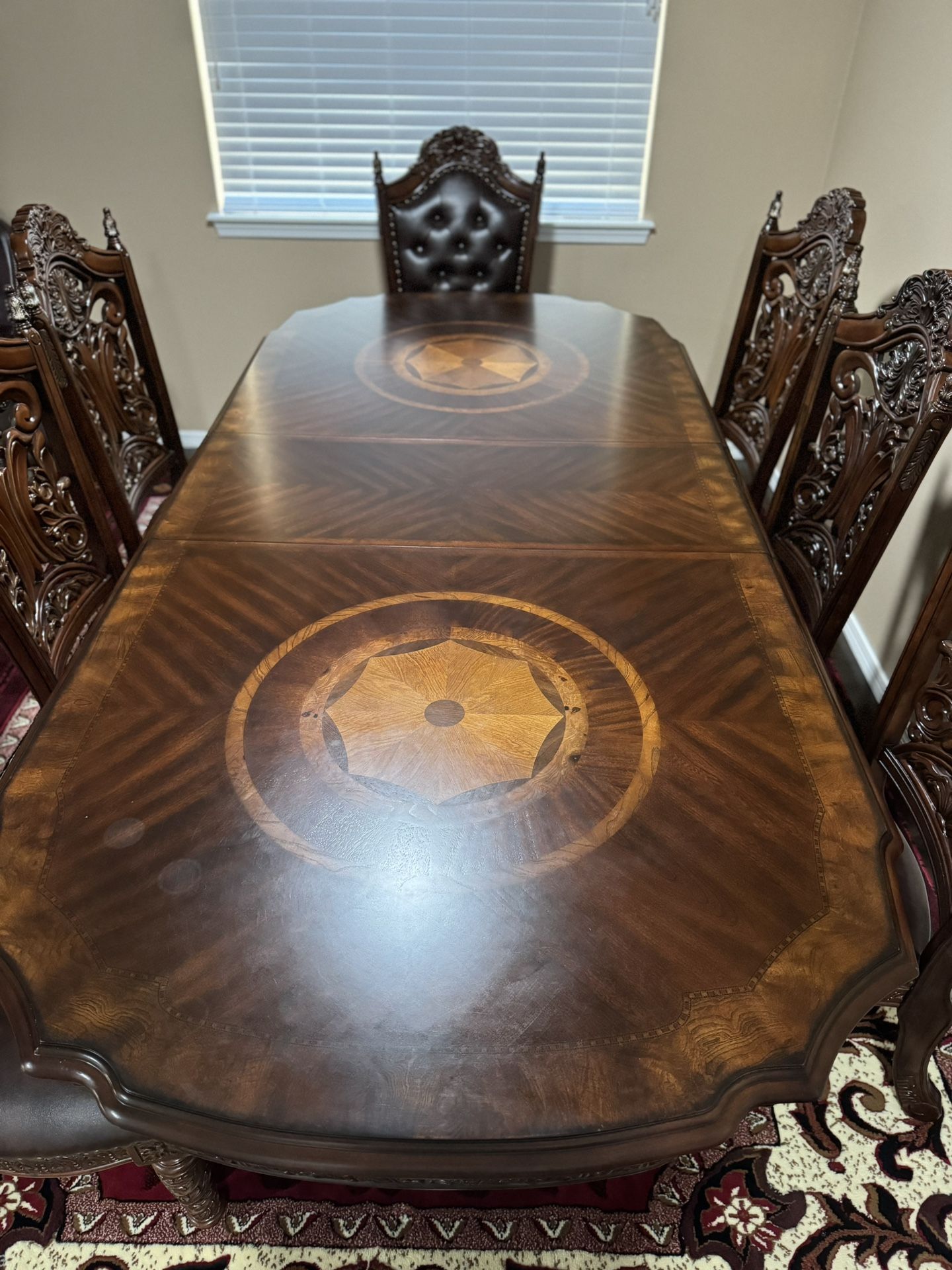 Dinning Table