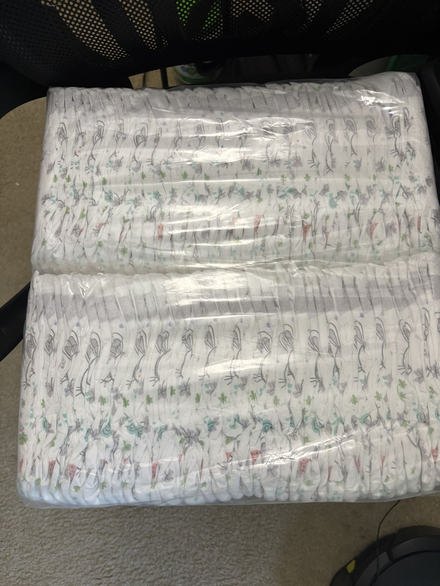 Diapers Kirkland Size 3