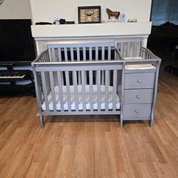 Dream On Me Jayden 4-in-1 Mini Convertible Crib with Changer