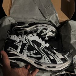 Balenciaga Runner 