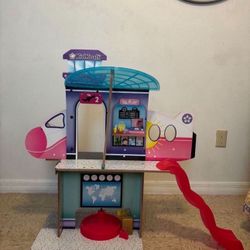 KidKraft Luxe Life 2-in-1 Wooden Airport and Jet Plane Doll Play Set