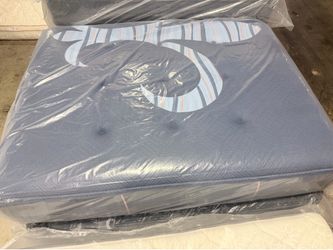 King mattress Stearns and foster reserve firm pillowtop