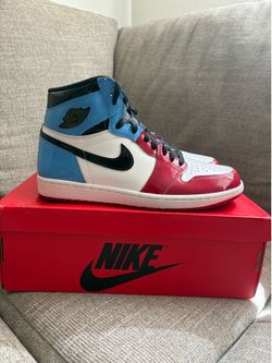 Air Jordan 1 Retro High OG “Fearless” UNC Chicago