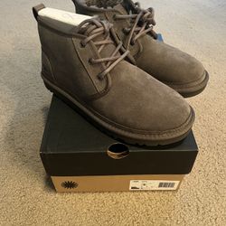 (NEW) Ugg Grey/Charcoal Neumel Chukka Boot