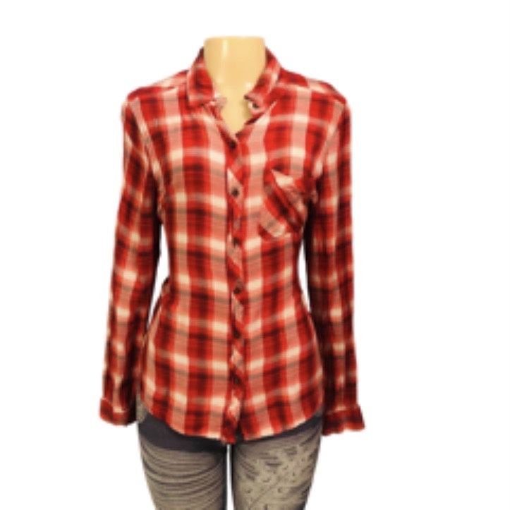 Universal Thread Sz M Shirt Woman Red Button Up 