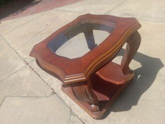End table w glass top