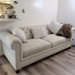 Couch Chesterfield Living Spaces 