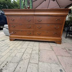 Dresser Furniture 