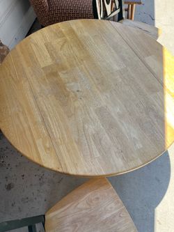 Dinning table and chairs