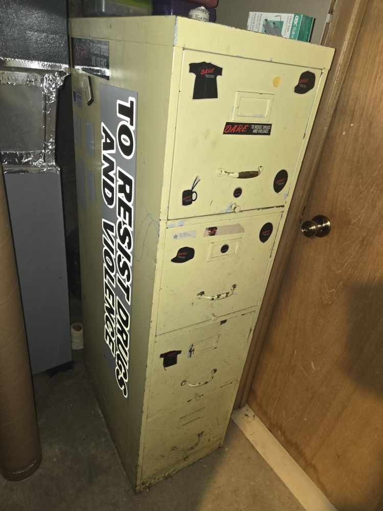 4 Drawer File Cabinet