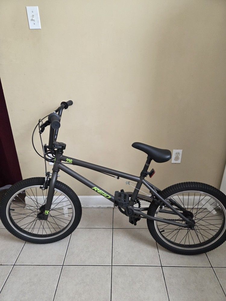 216 Reid BMX Bike (Price Negotiable)