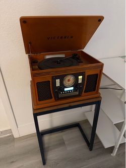 Record Player/Speakers