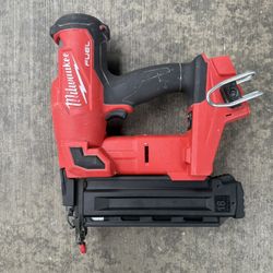 18 ga Brad Nailer Fuel  Milwaukee M18