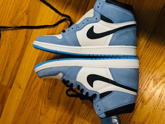 Air Jordan 1 Retro High OG University Blue