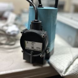 Little Giant 5-APCP Automatic Pool Cover Pump,