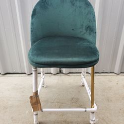 New Barstool / Bancos Nuevo