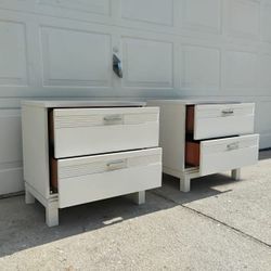 Pair Of Night Stands 🚛 FREE DELIVERY 🚛