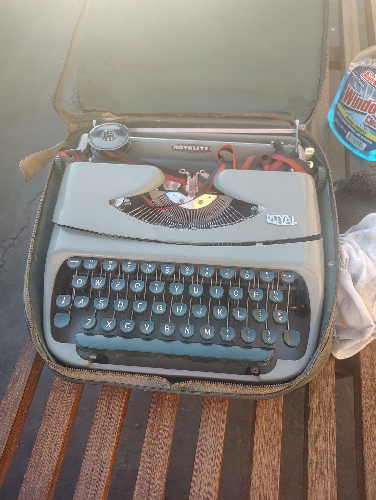 I Believe It's A 1957 Royal Royal Light